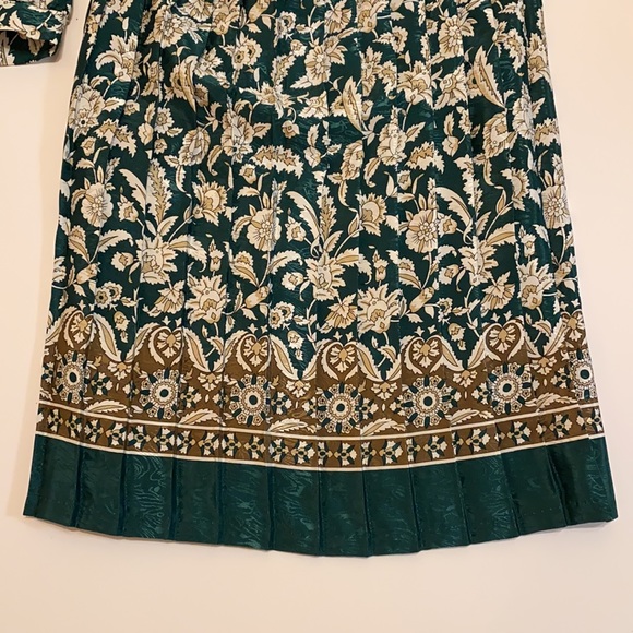 In the heat of the night inspired floral dress - Picture 4 of 13